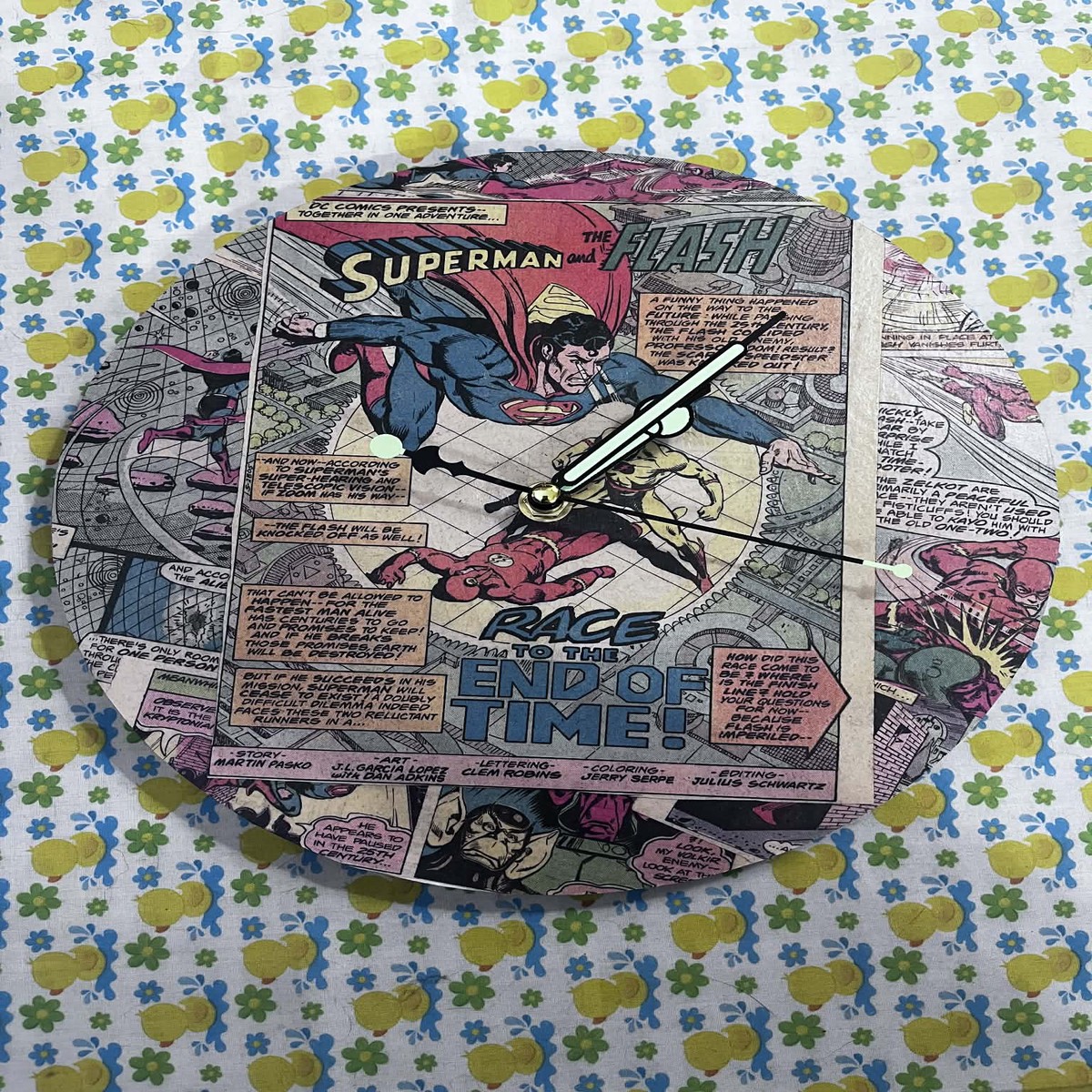 Superman/Flash Clock